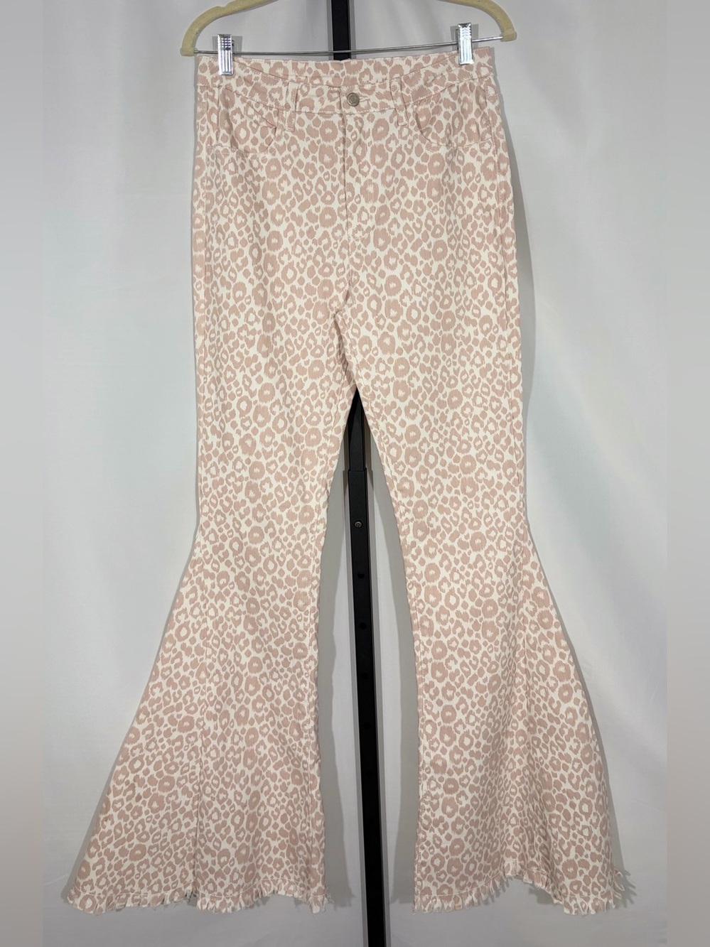 Saints & Hearts Bell Bottom Extreme Flare Jeans Leopard Print Denim Size Large